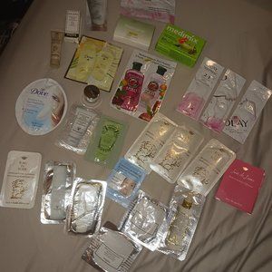 NWT! SAMPLE BUNDLE (25+ Items)